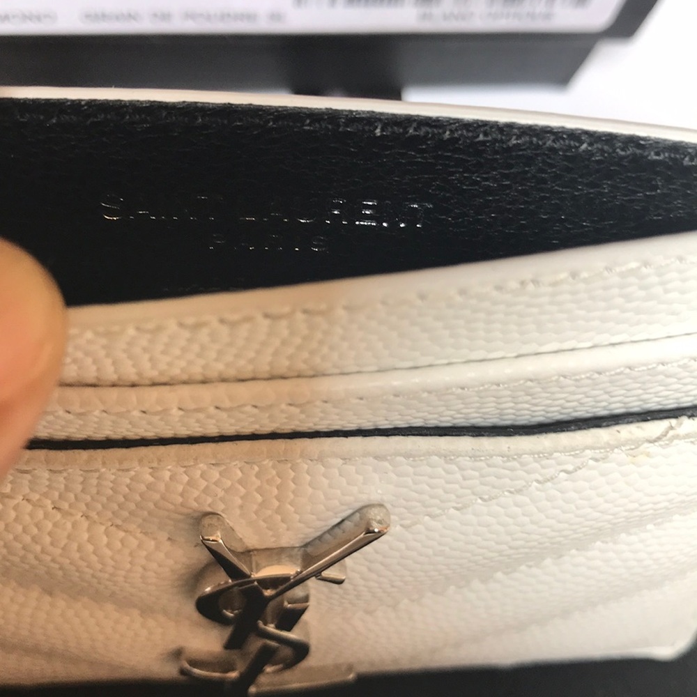 🎉SOLD🎉AUTHENTIC YSL LEATHER CARD CASE - Picture 4 of 7